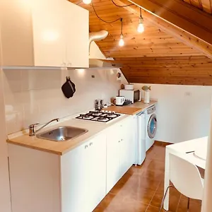https://castagneto-8.hotelitalianriviera.com